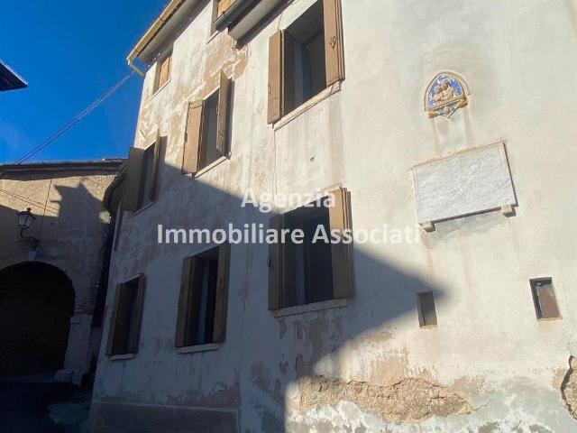 Villa Indipendente in vendita a Pieve del Grappa, Possagno
