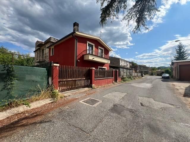 Villa Indipendente in vendita a Posta Fibreno, Lazio