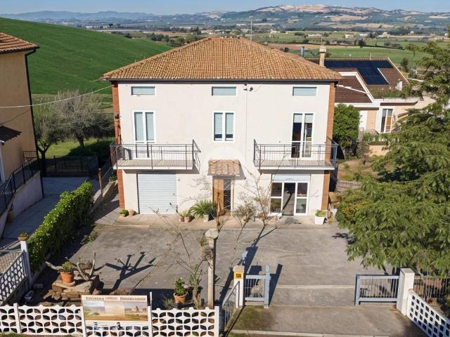 Villa Indipendente in vendita a Marche, Macerata