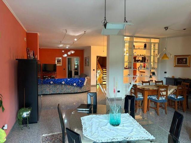 Villa Indipendente in vendita a Potenza, Basilicata