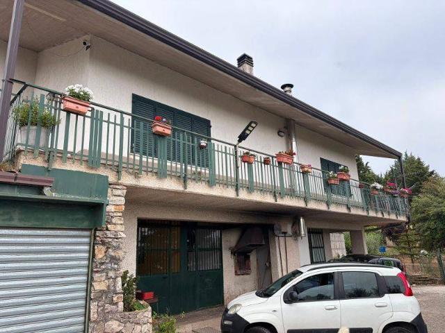 Villa Indipendente in vendita a Potenza, Basilicata