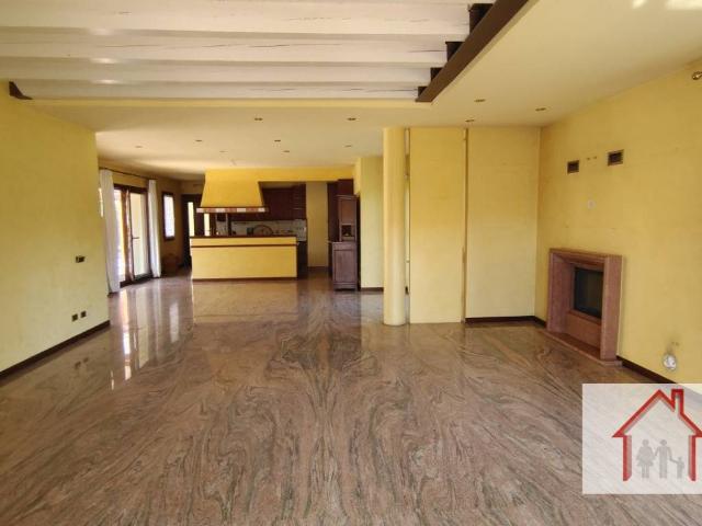 Villa Indipendente in vendita a Povegliano, Veneto