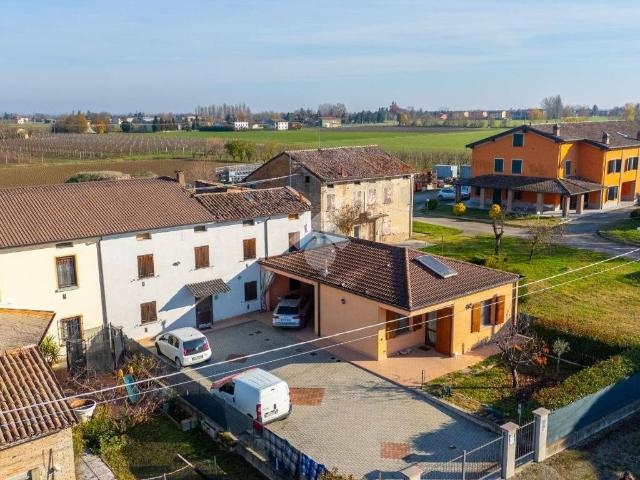 Villa Indipendente in vendita a Casino Sant’Anna, Poviglio