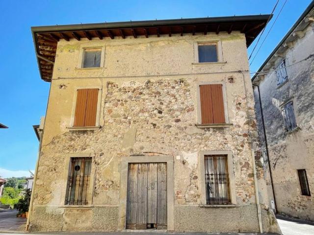 Villa Indipendente in vendita a Pozzolengo, Lombardia
