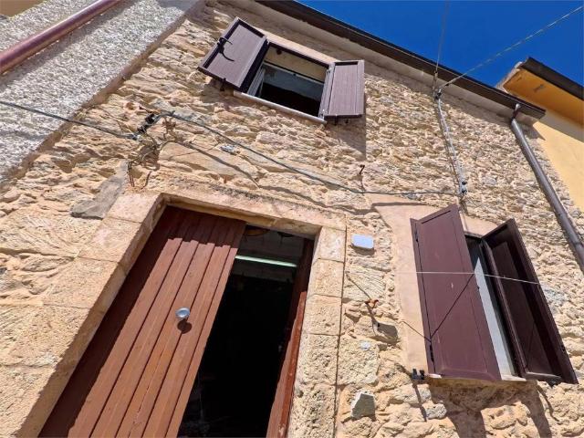 Villa Indipendente in vendita a Pozzomaggiore, Sardigna/Sardegna