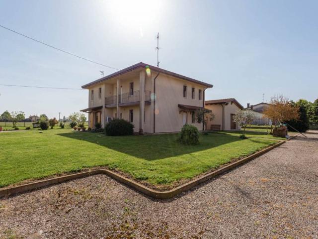 Villa Indipendente in vendita a Pozzonovo, Veneto
