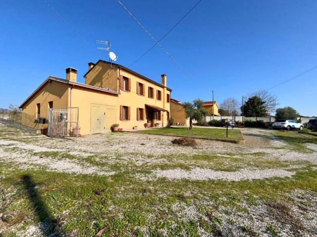 Villa Indipendente in vendita a Pozzonovo, Veneto