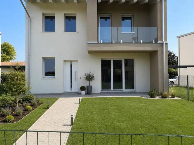 Villa Indipendente in vendita a Pozzonovo, Padova