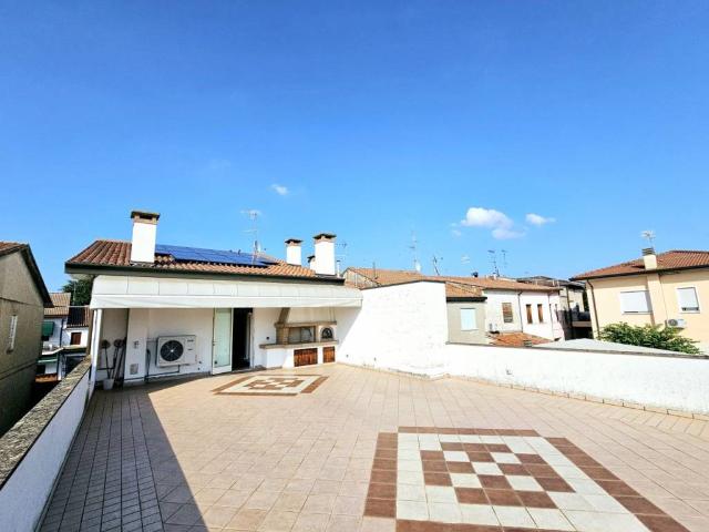 Villa Indipendente in vendita a Pozzonovo, Veneto