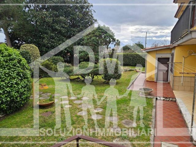Villa Indipendente in vendita a La Schiana, Pozzuoli