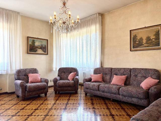 Villa Indipendente in vendita a Pozzuolo Del Friuli, Friuli-Venezia Giulia