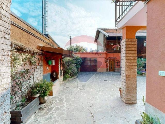 Villa Indipendente in vendita a Pozzuolo Martesana, Lombardia