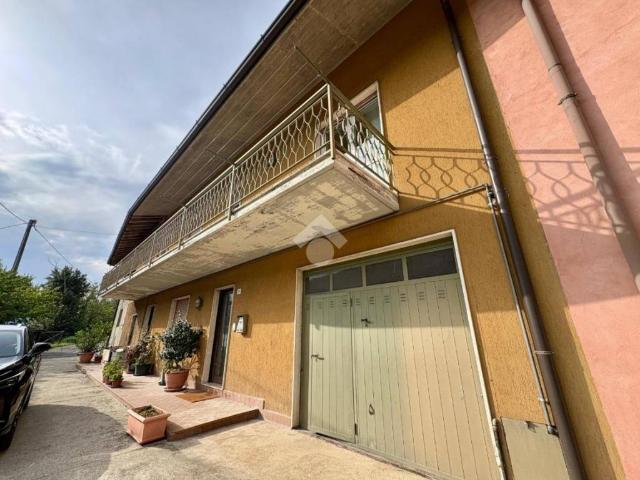 Villa Indipendente in vendita a Pradalunga, Lombardia
