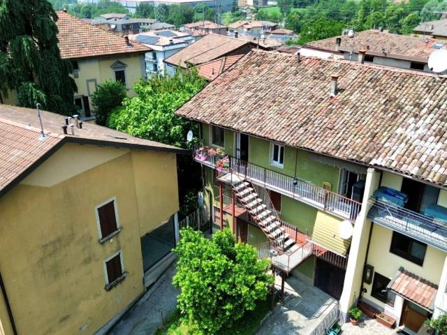 Villa Indipendente in vendita a Pradalunga, Lombardia