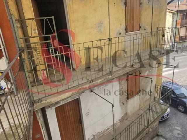 Villa Indipendente in vendita a Cornale, Pradalunga