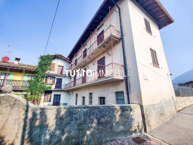Villa Indipendente in vendita a Cornale, Pradalunga