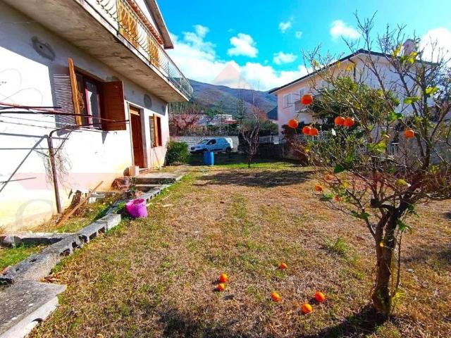 Villa Indipendente in vendita a Foresta, Calabria