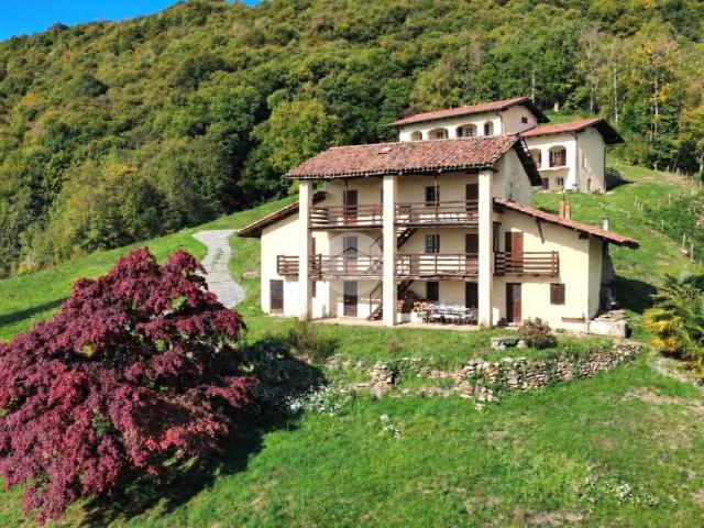 Villa Indipendente in vendita a Carpo, Pralungo