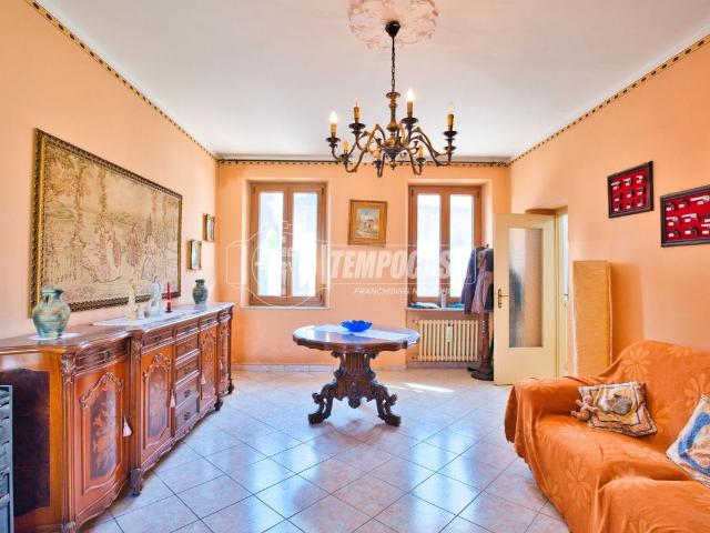 Villa Indipendente in vendita a Piemonte, Vercelli