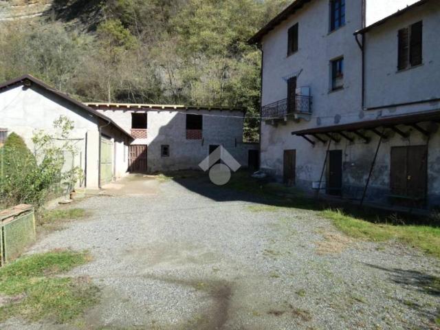 Villa Indipendente in vendita a Prasco, Alessandria