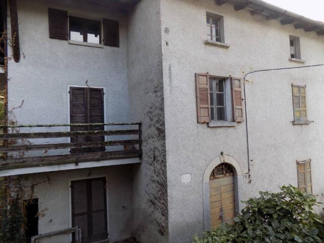 Villa Indipendente in vendita a Comunità montana della Valchiavenna, Prata Camportaccio
