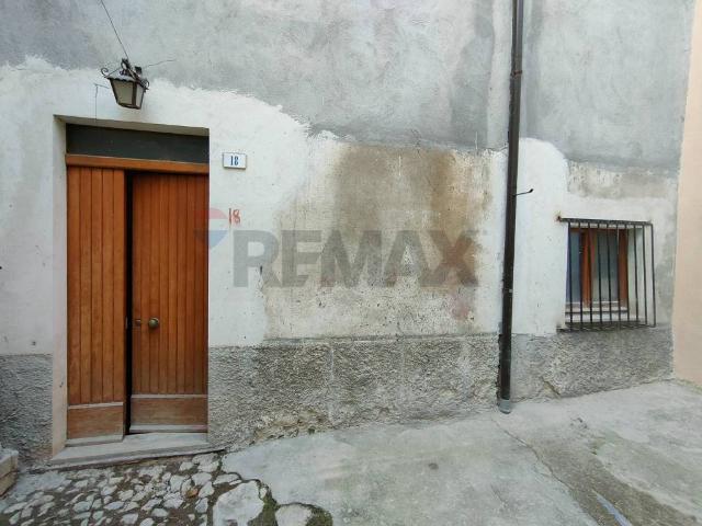 Villa Indipendente in vendita a Prata D'ansidonia, Abruzzo