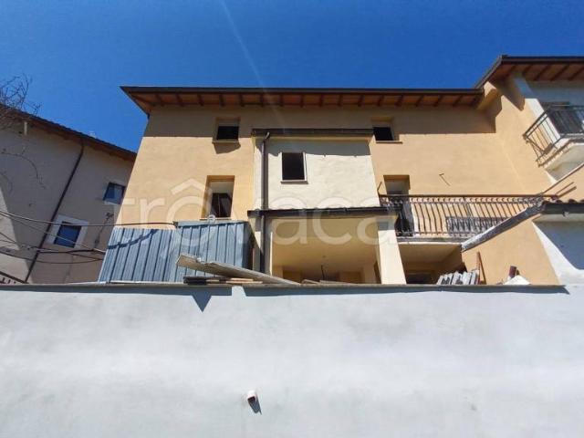 Villa Indipendente in vendita a Lucoli