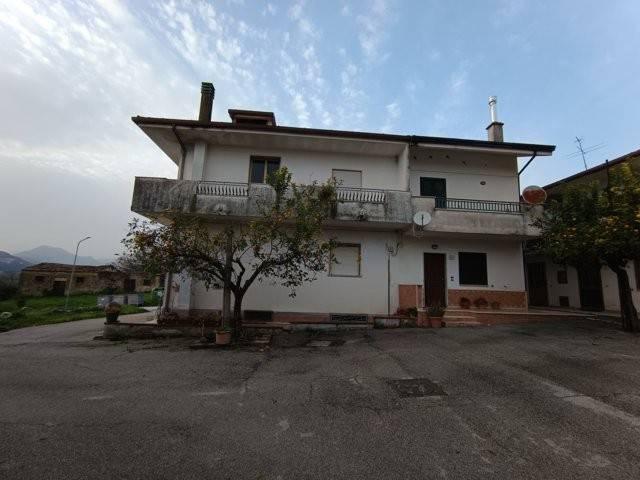 Villa Indipendente in vendita a Pratella, Campania