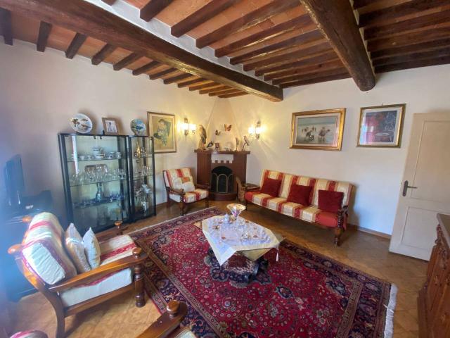 Villa Indipendente in vendita a Vergaio, Prato
