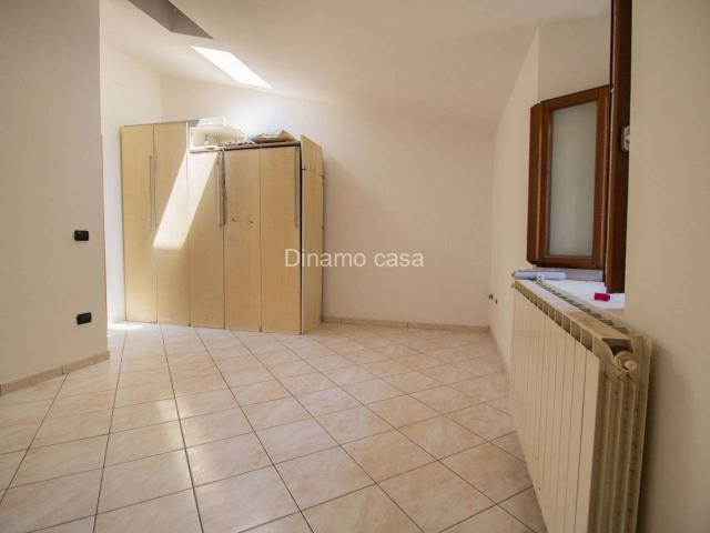Villa Indipendente in vendita a Prato, Toscana