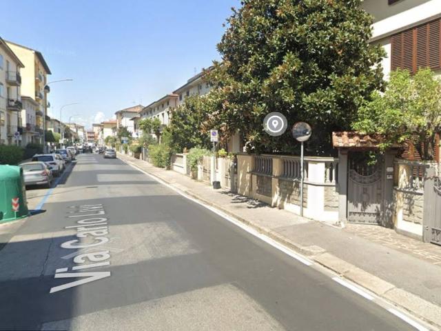 Villa Indipendente in vendita a Centro Direzionale, Prato