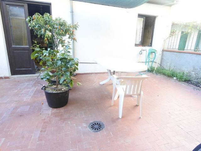 Villa Indipendente in vendita a Prato, Toscana