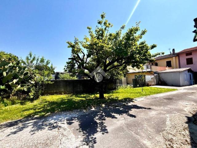 Villa Indipendente in vendita a Prato, Toscana
