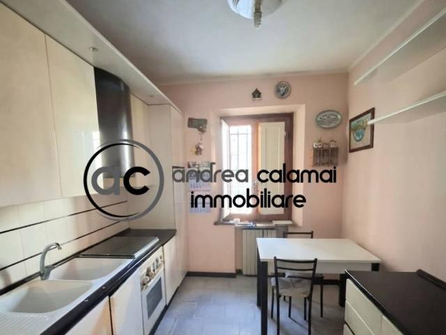 Villa Indipendente in vendita a Prato, Toscana