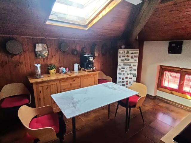 Villa Indipendente in vendita a Viaccia, Prato