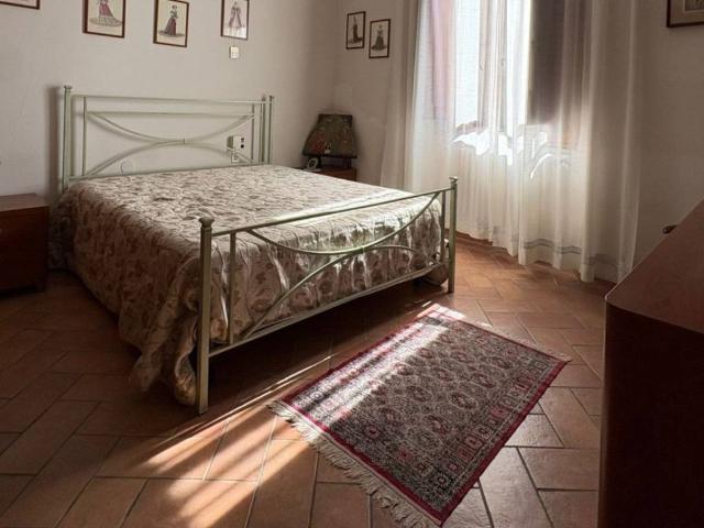 Villa Indipendente in vendita a Prato, Toscana