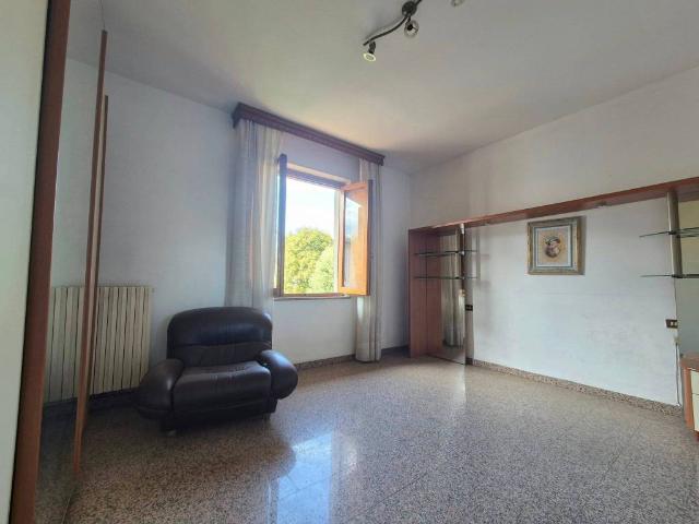 Villa Indipendente in vendita a Prato, Toscana
