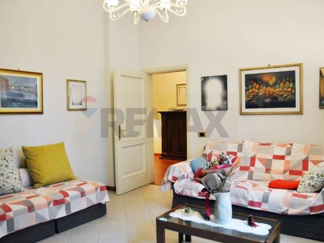 Villa Indipendente in vendita a Prato, Toscana