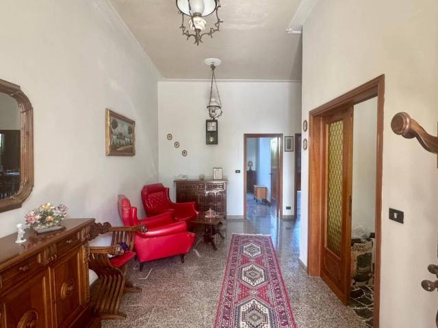 Villa Indipendente in vendita a Le Calvane, Prato