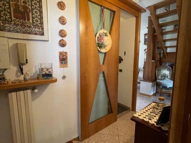 Villa Indipendente in vendita a Prato, Toscana