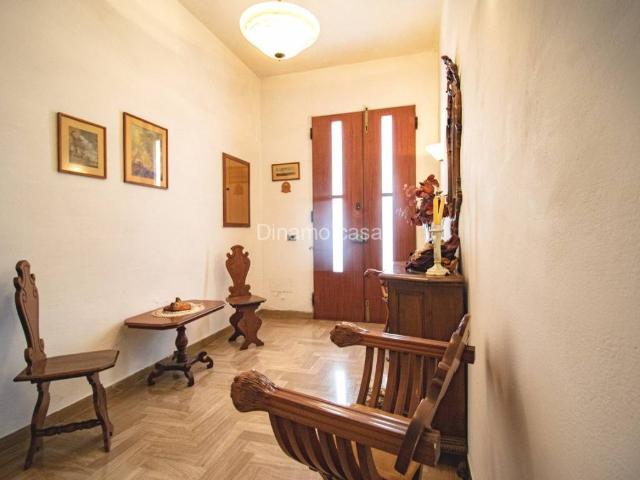 Villa Indipendente in vendita a Prato, Toscana