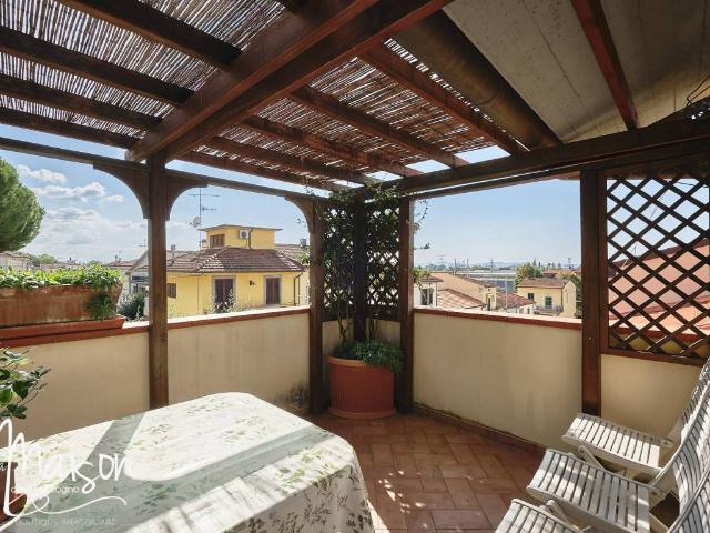 Villa Indipendente in vendita a La Macine, Prato