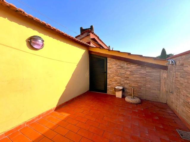 Villa Indipendente in vendita a San Giusto, Prato