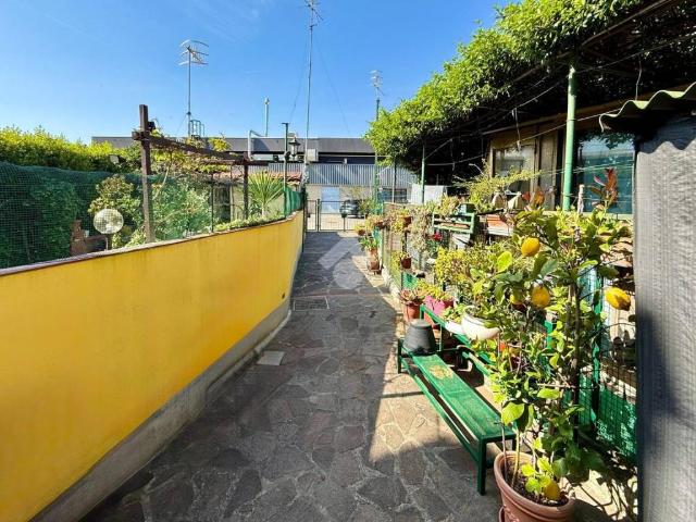 Villa Indipendente in vendita a Prato, Toscana