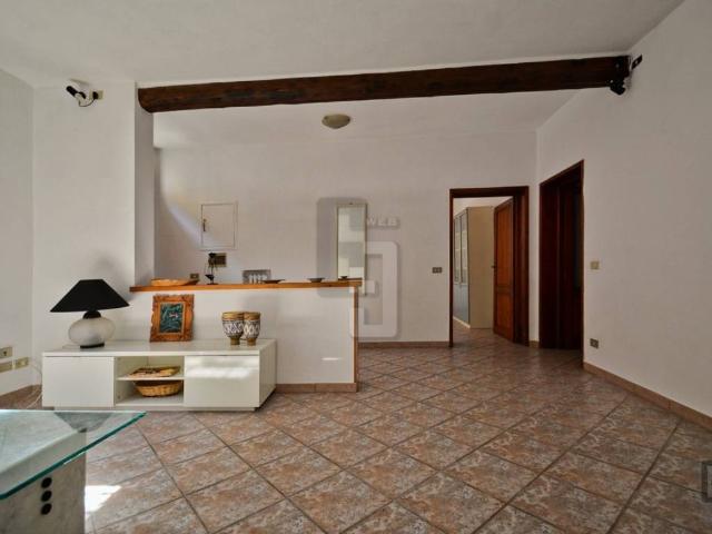 Villa Indipendente in vendita a Prato, Toscana