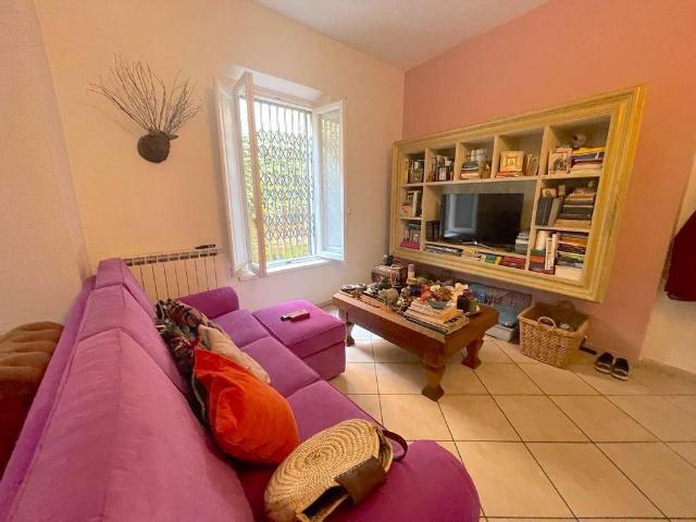 Villa Indipendente in vendita a Centro Direzionale, Prato