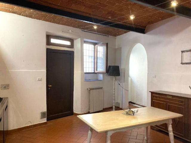 Villa Indipendente in vendita a La Torricella, Prato