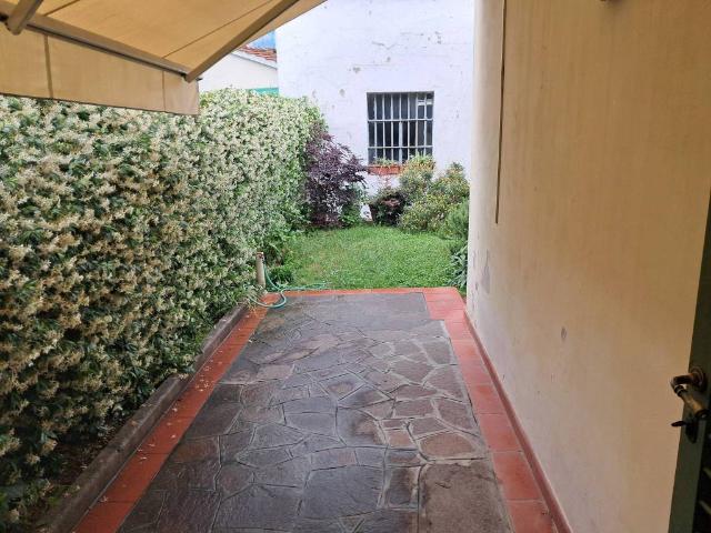 Villa Indipendente in vendita a Viaccia, Prato