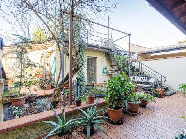 Villa Indipendente in vendita a Grignano, Prato