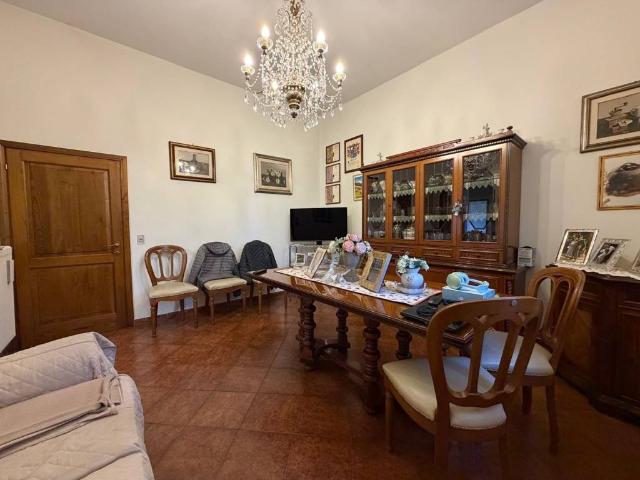 Villa Indipendente in vendita a Sant'Ippolito, Prato
